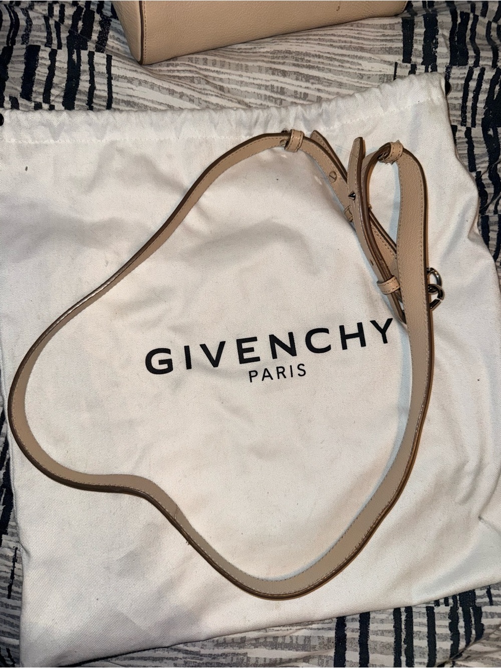 Givenchy Mini Antigona Beige - Picture 5 of 12